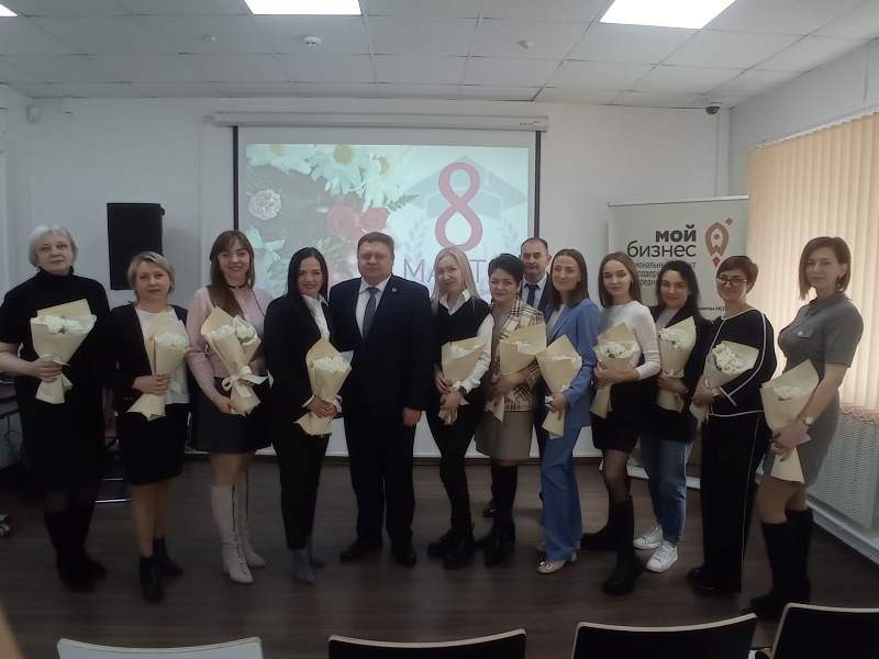 Женщин-предпринимателей поздравили в Миллеровском районе
