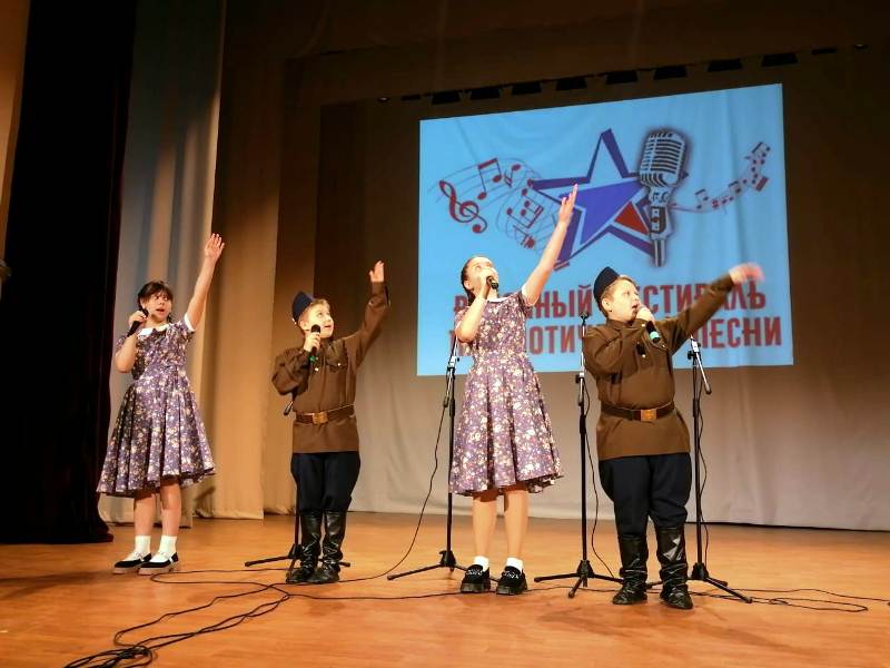 В Миллерово прошёл районный фестиваль патриотической песни