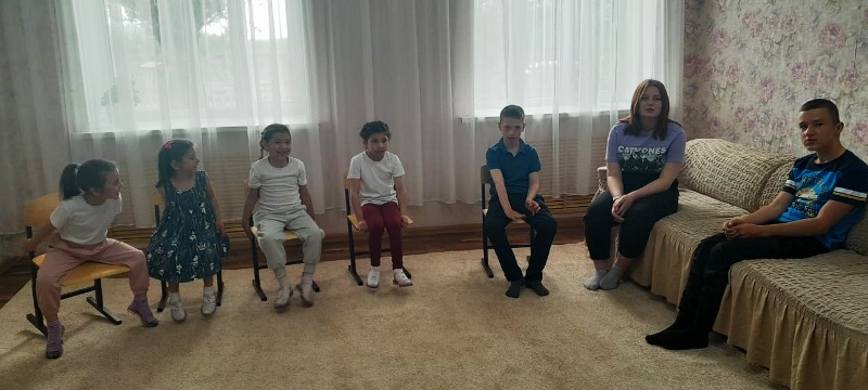 8 апреля в Сулинском центре помощи детям прошел мастер-класс по вокалу «Путешествие в город пения»